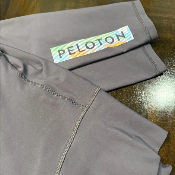 Peloton Women dark gray Leggings Size M - Picture 4 of 8
